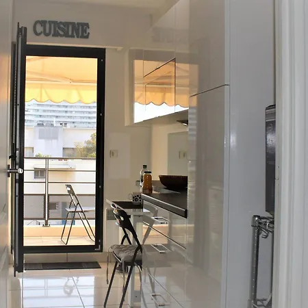 Apartment Climatise 3p, Piscine, Terrasse Sud, Parking Prive, Proche Et Gare - Fr-1-252a-70